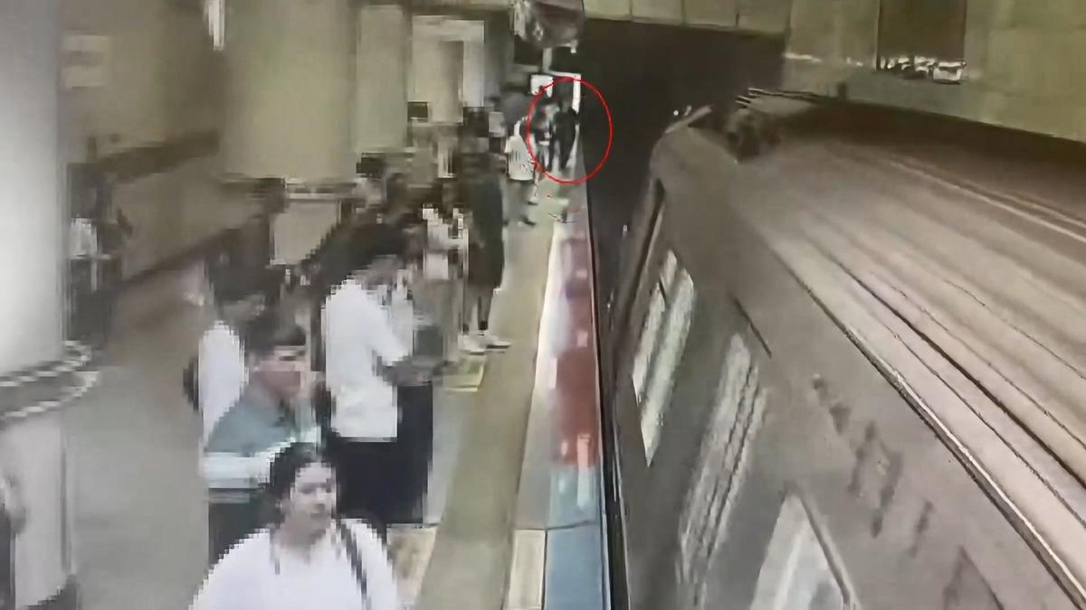 Metro Ray Düşmesi